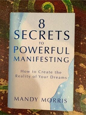 ▪️8 Secrets to Powerful Manifesting Book